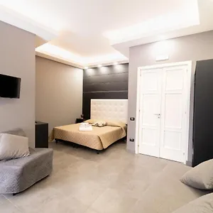 Royal Art H Spaccanapoli, By Clapa Group 2* Napels